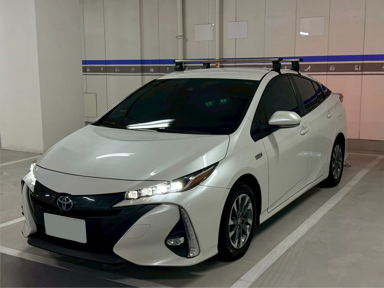 Toyota Prius PHV 