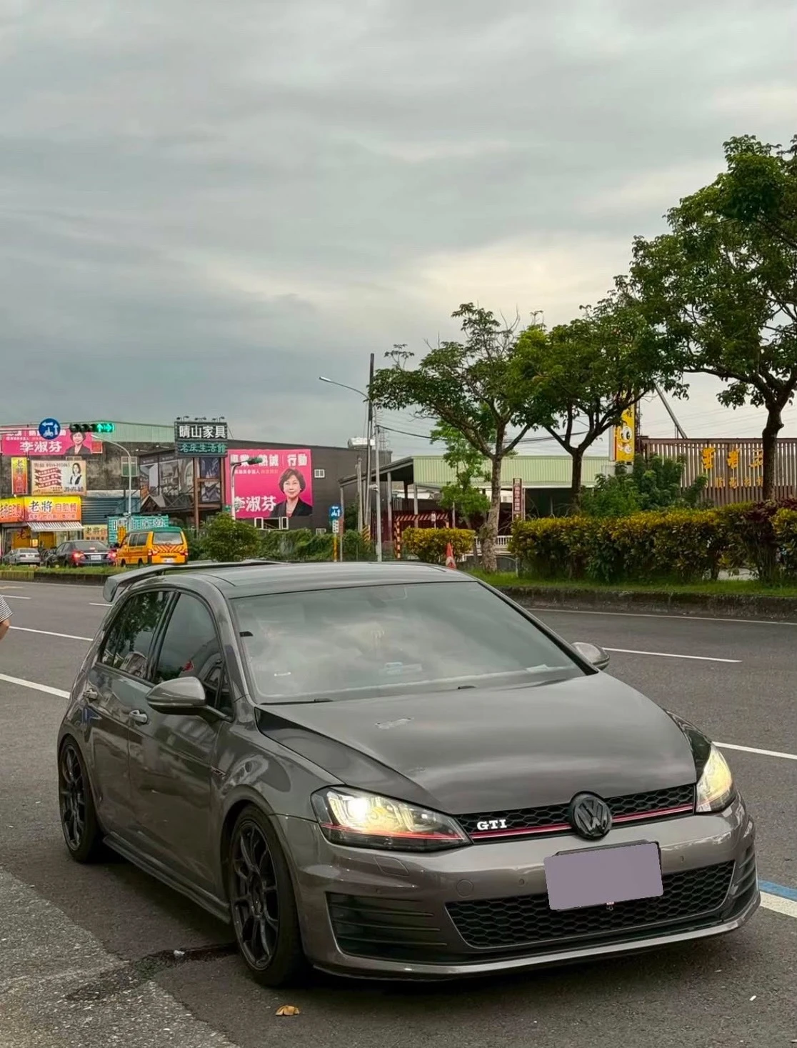 Volkswagen Golf GTI