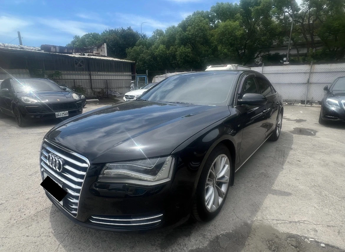 Audi A8L