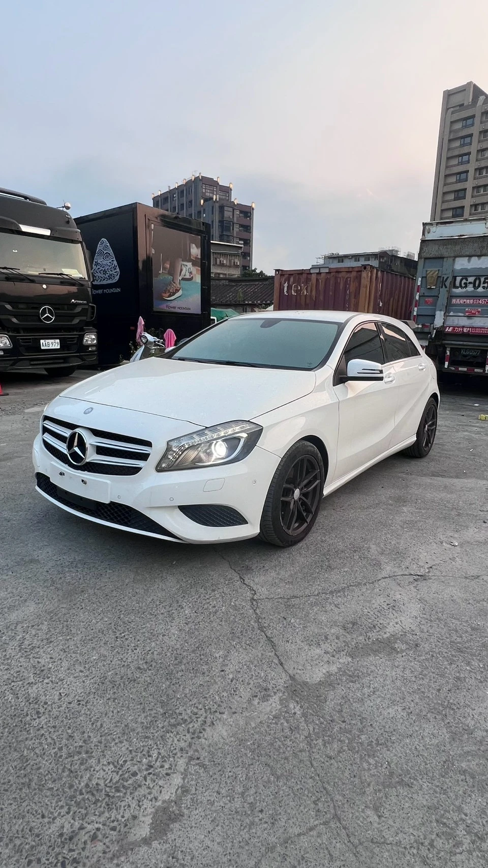 Mercedes-Benz A180