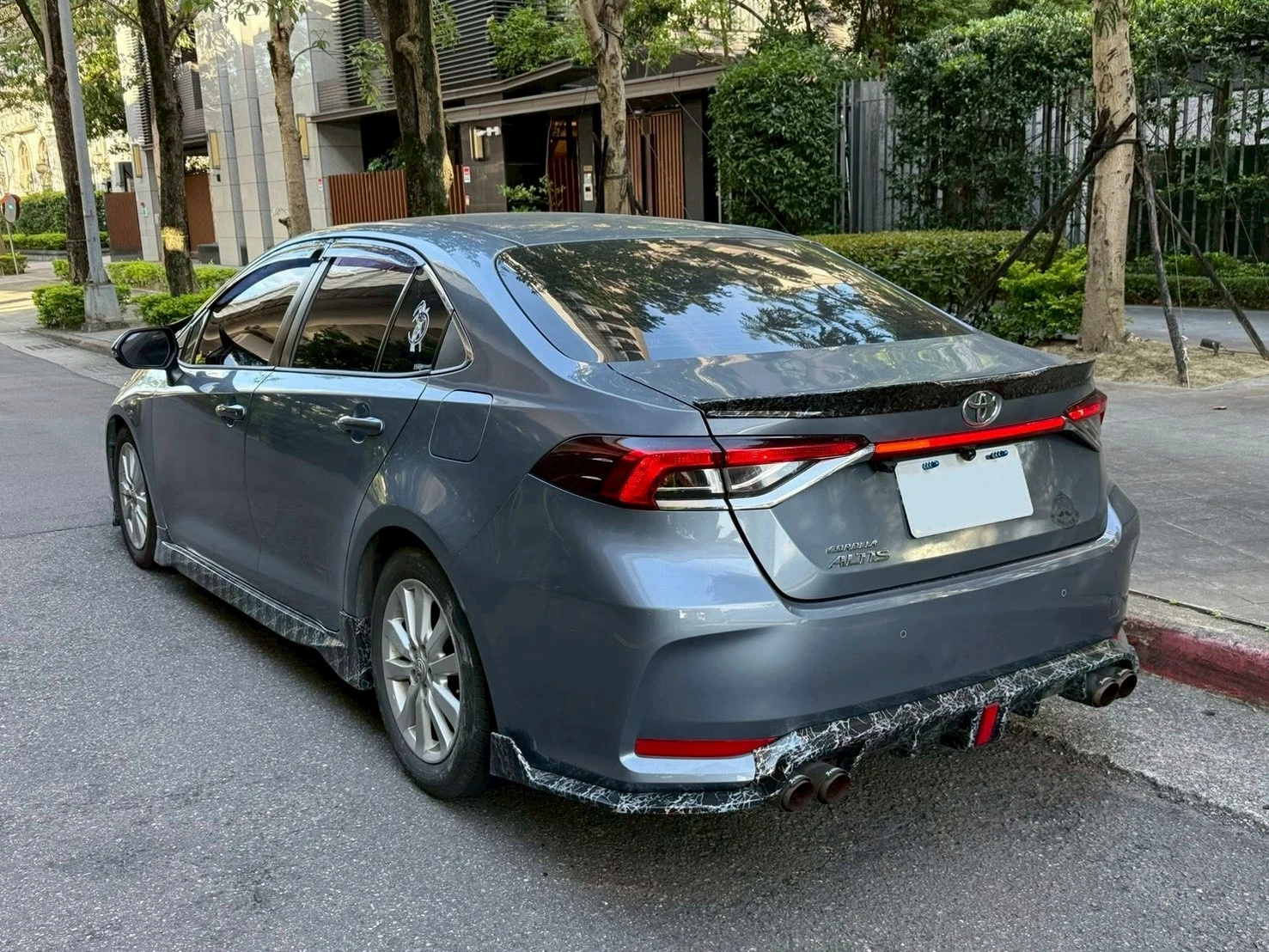 Toyota Altis 