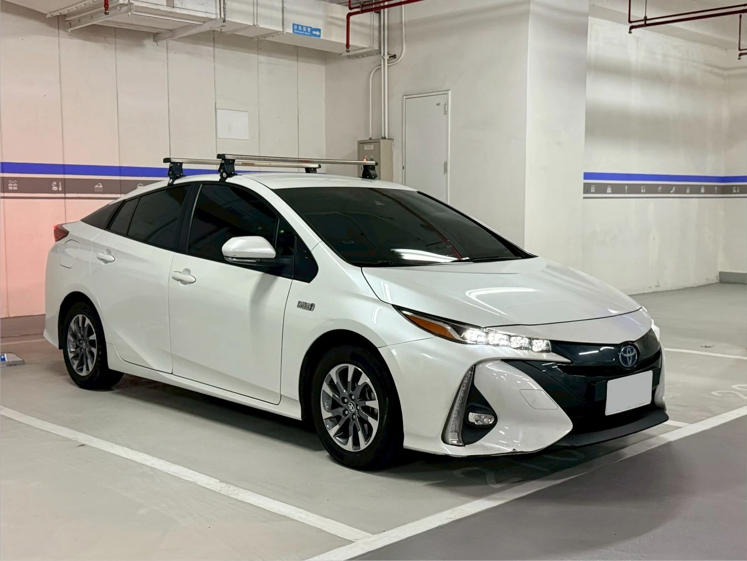 Toyota Prius PHV 