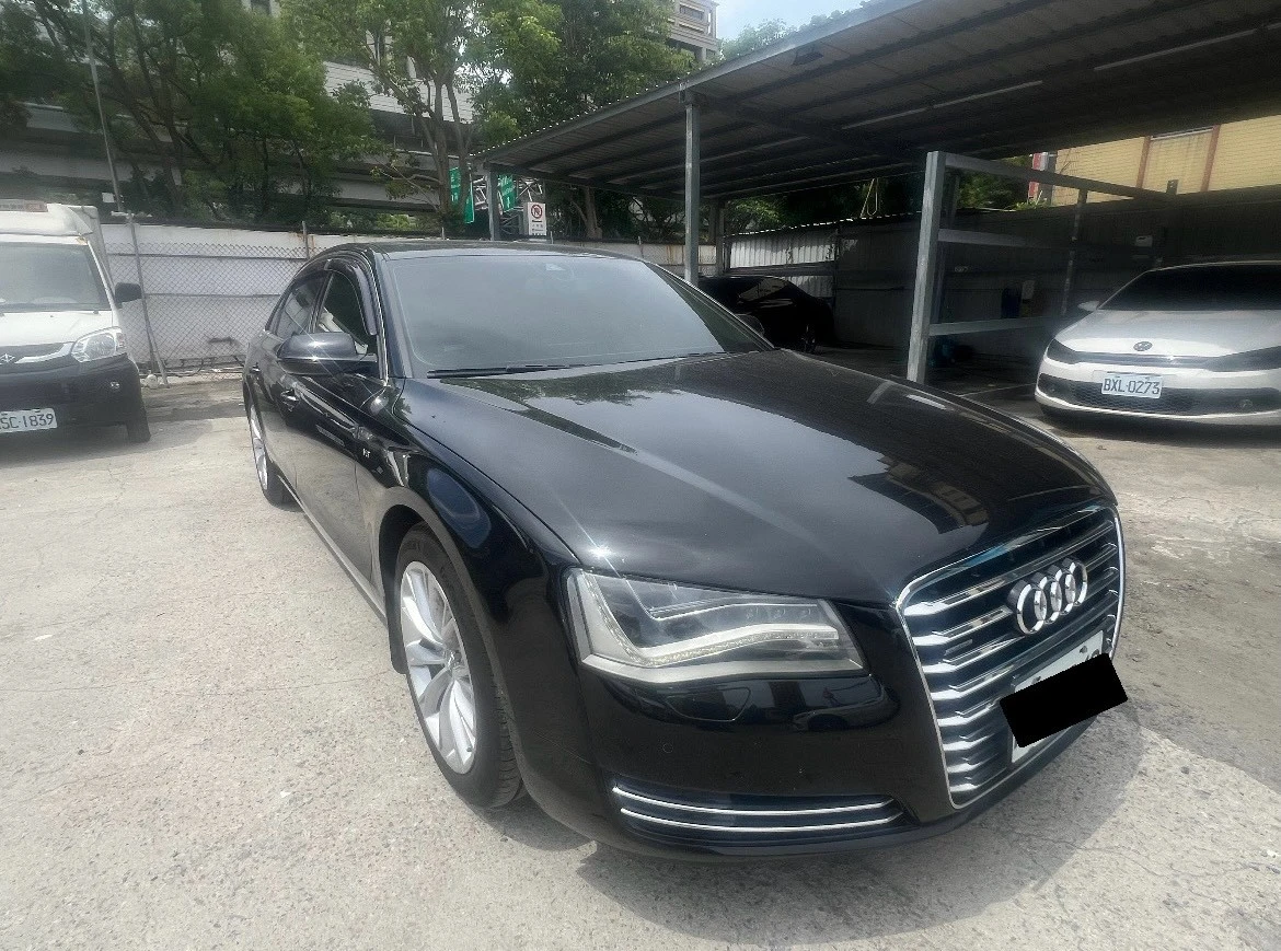 Audi A8L