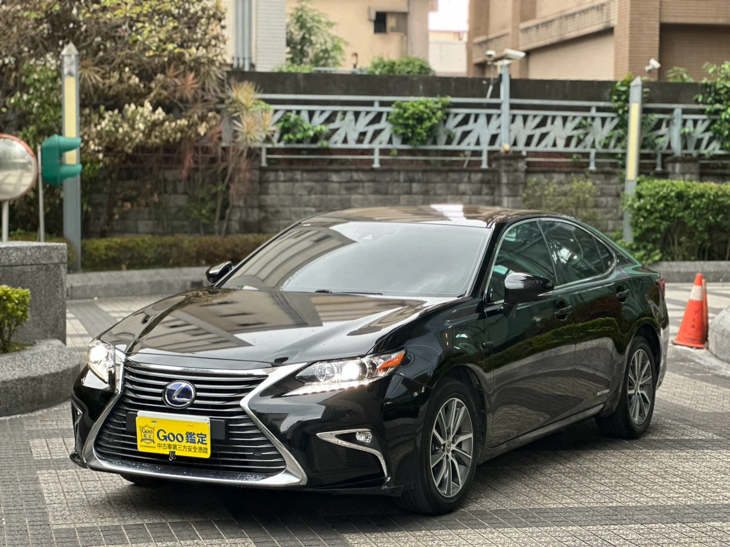 Lexus ES300h