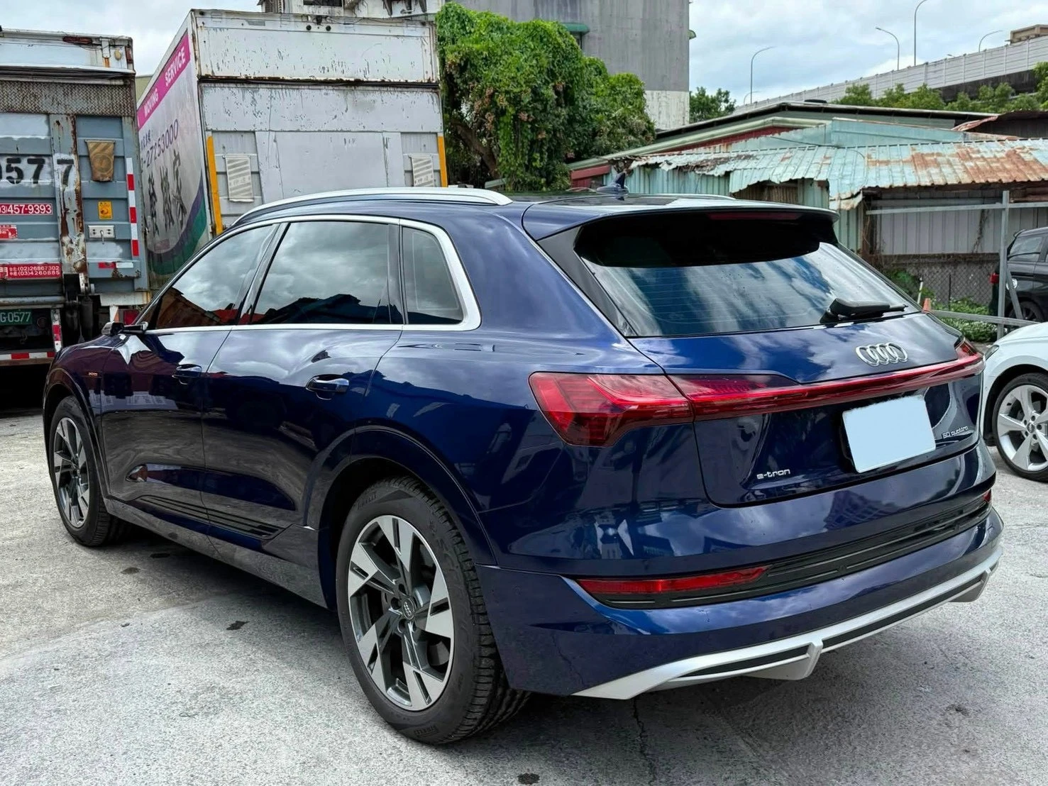 Audi e-tron