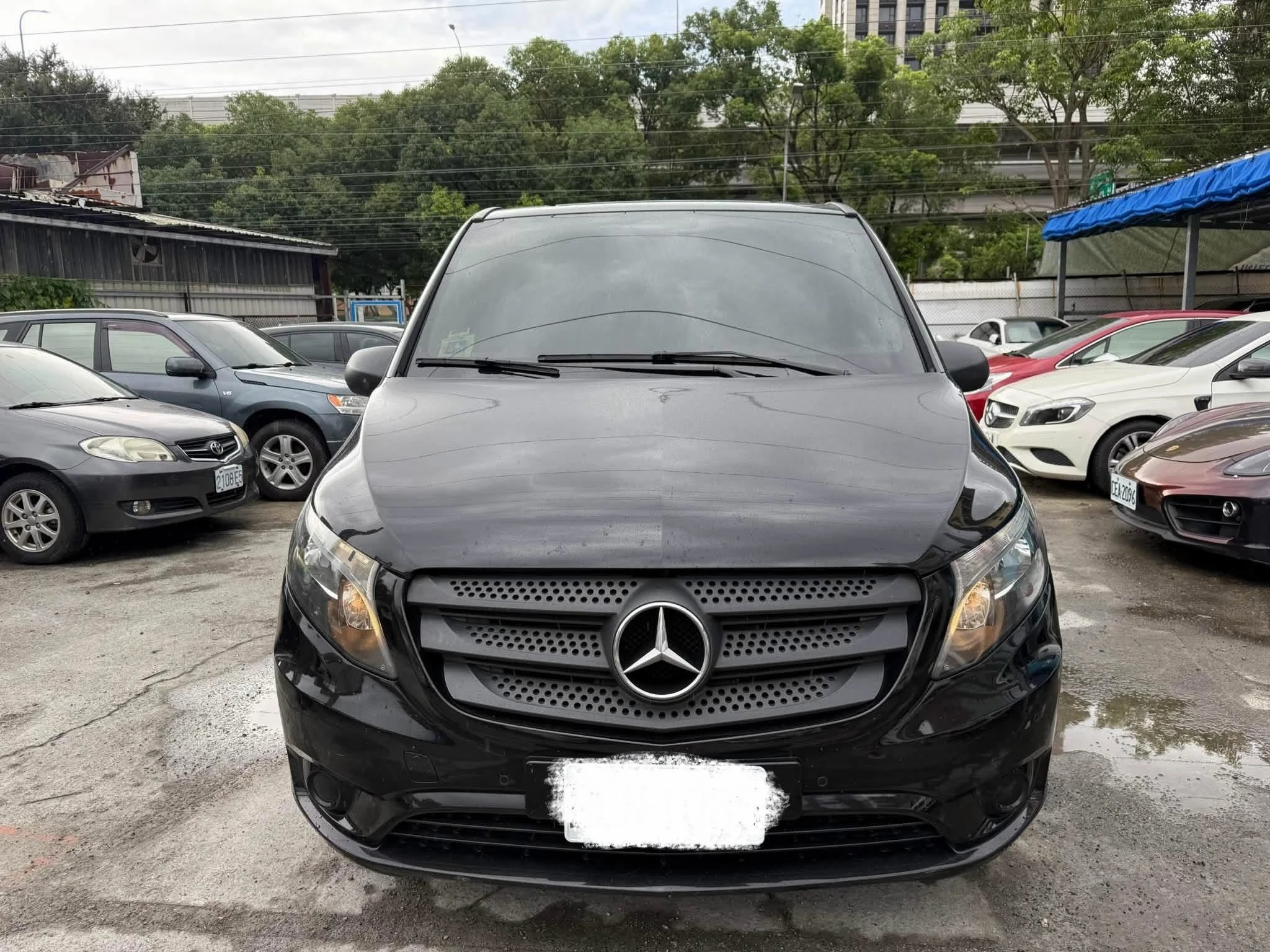 Mercedes-Benz Vito Tourer 9人座 