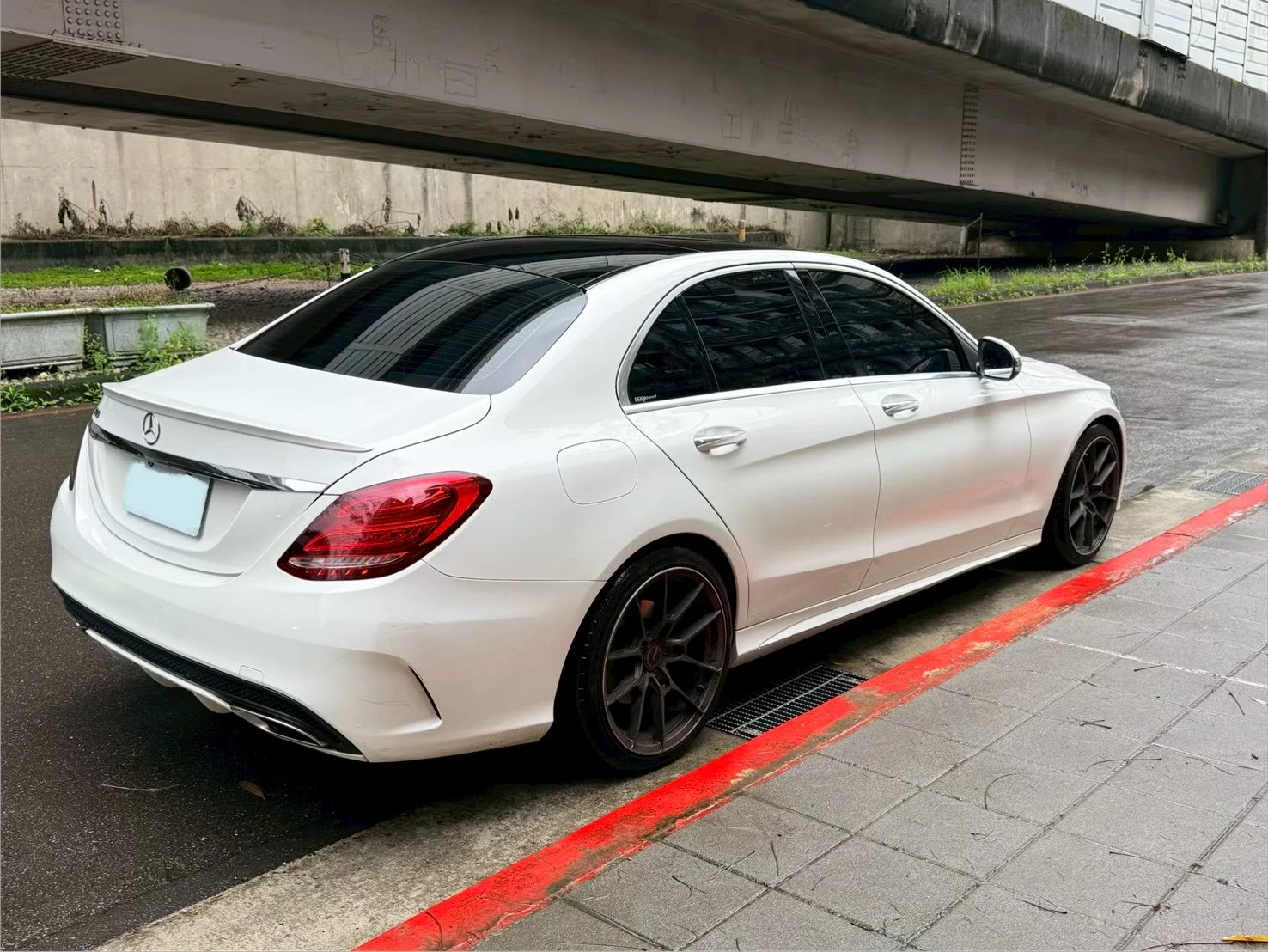 Mercedes-Benz C300 AMG