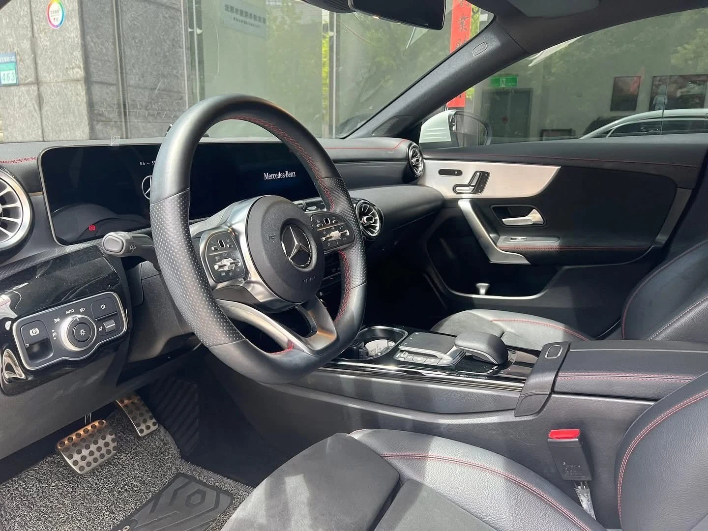 Mercedes-Benz CLA250