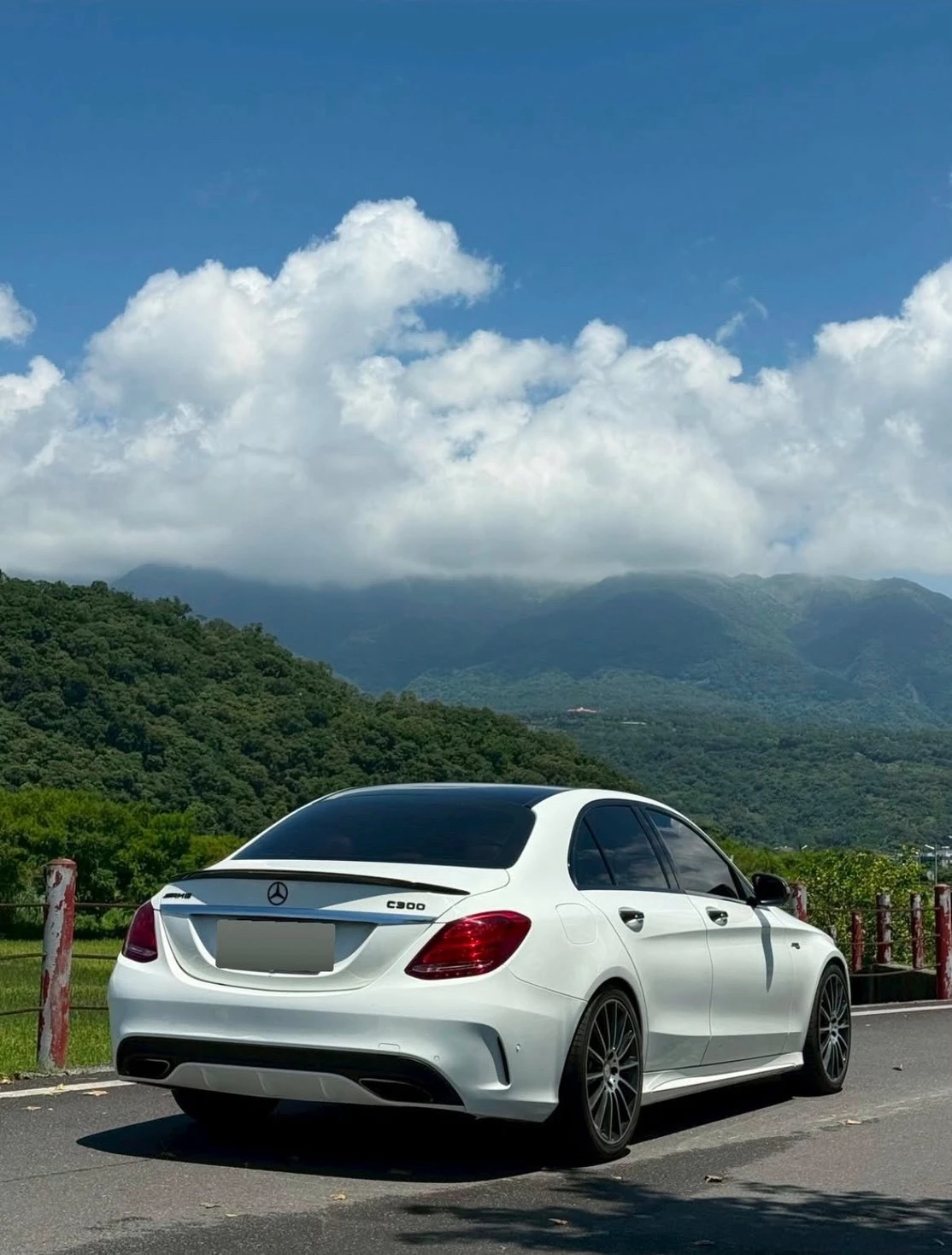 Mercedes-Benz C300