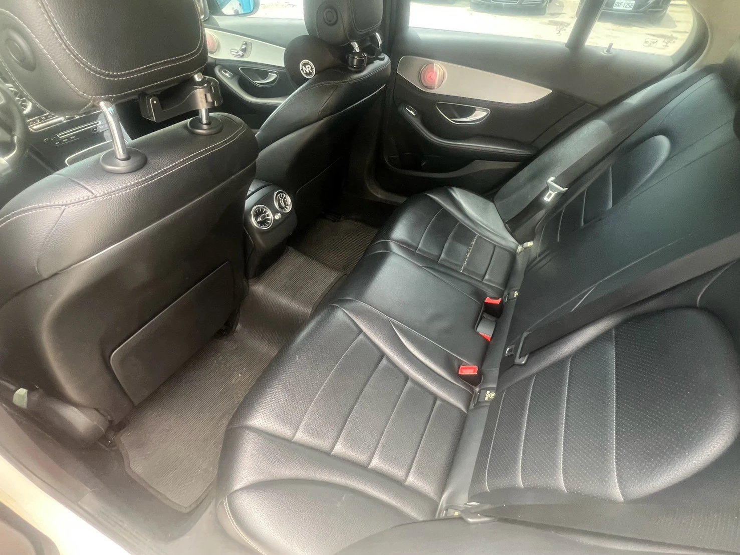 Mercedes-Benz C200