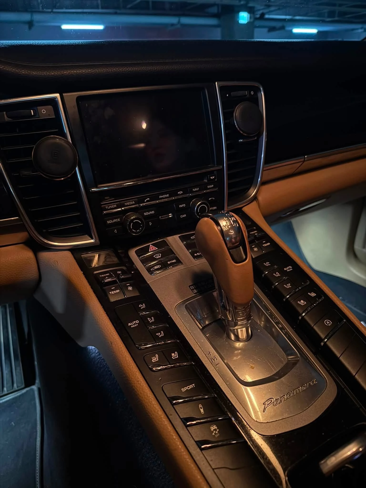 Porsche Panamera 