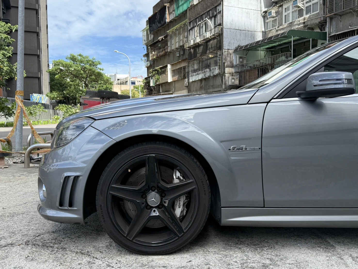 Mercedes Benz C63