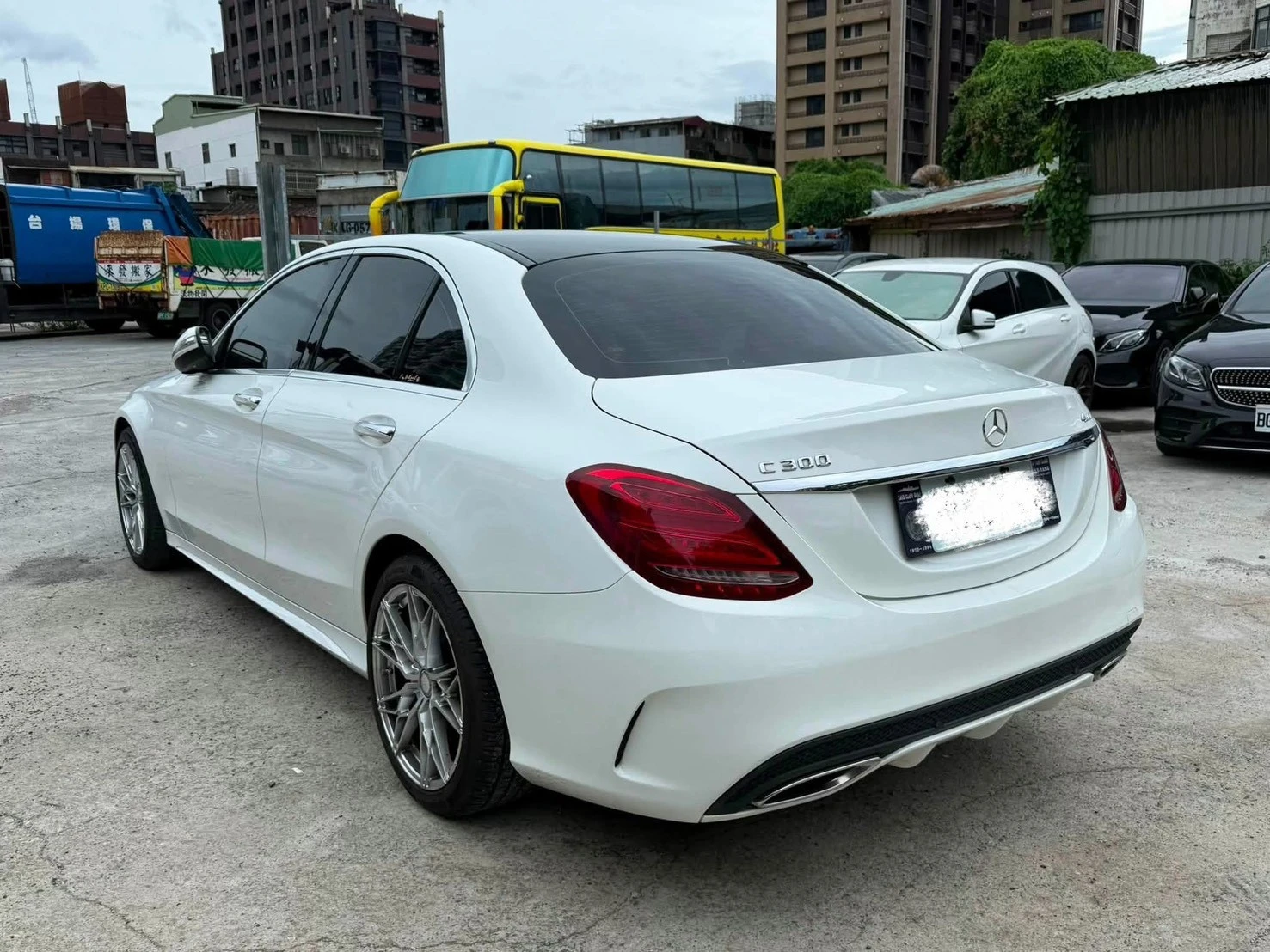 Mercedes-Benz C300 AMG