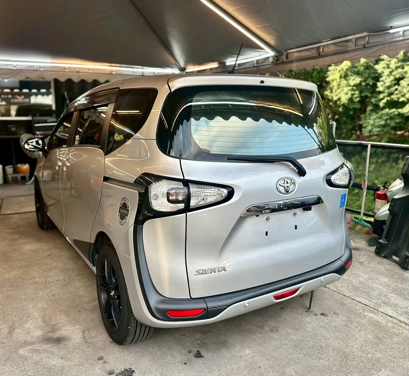Toyota  Sienta 7人座