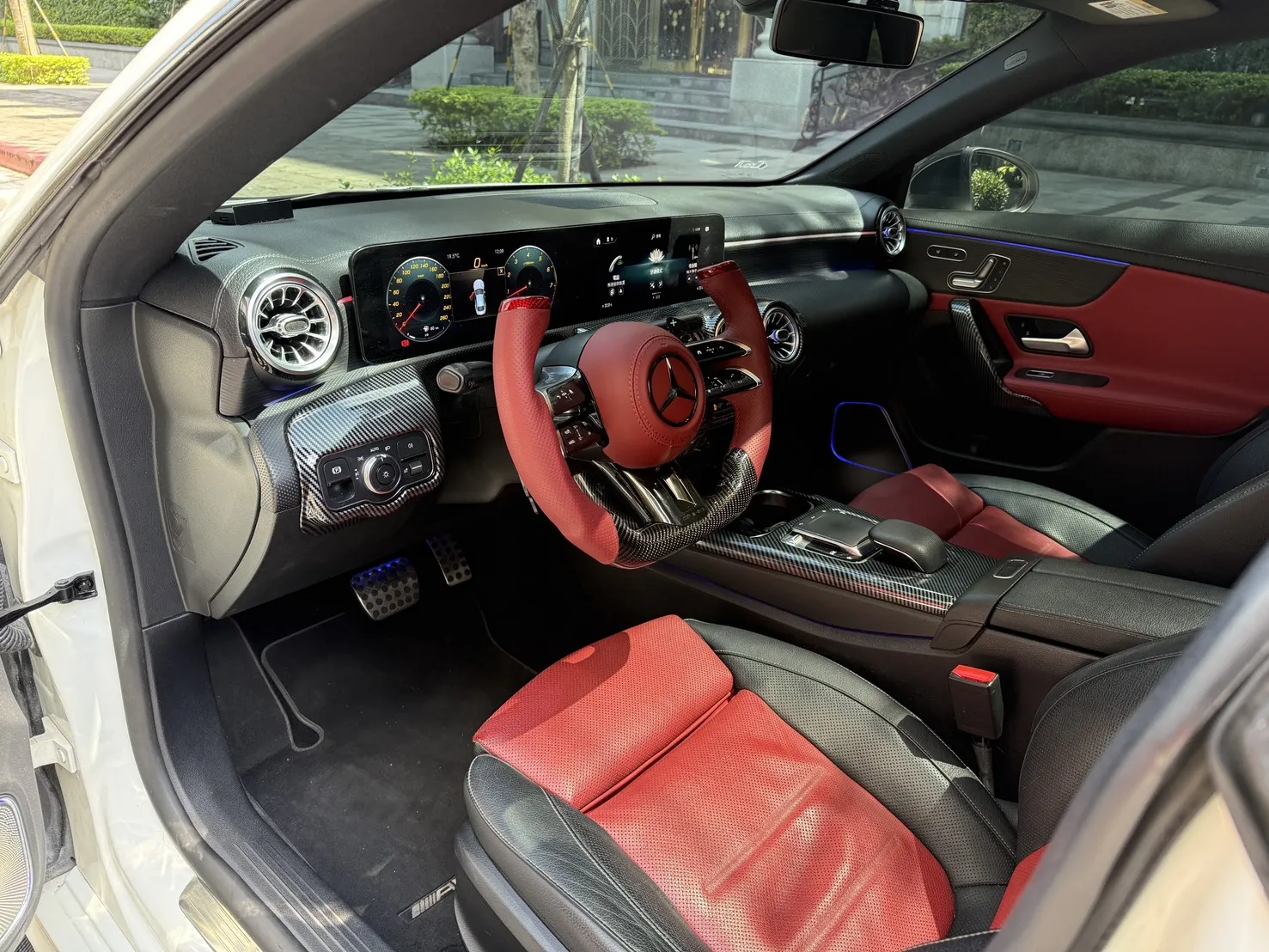 Mercedes-Benz CLA250 AMG