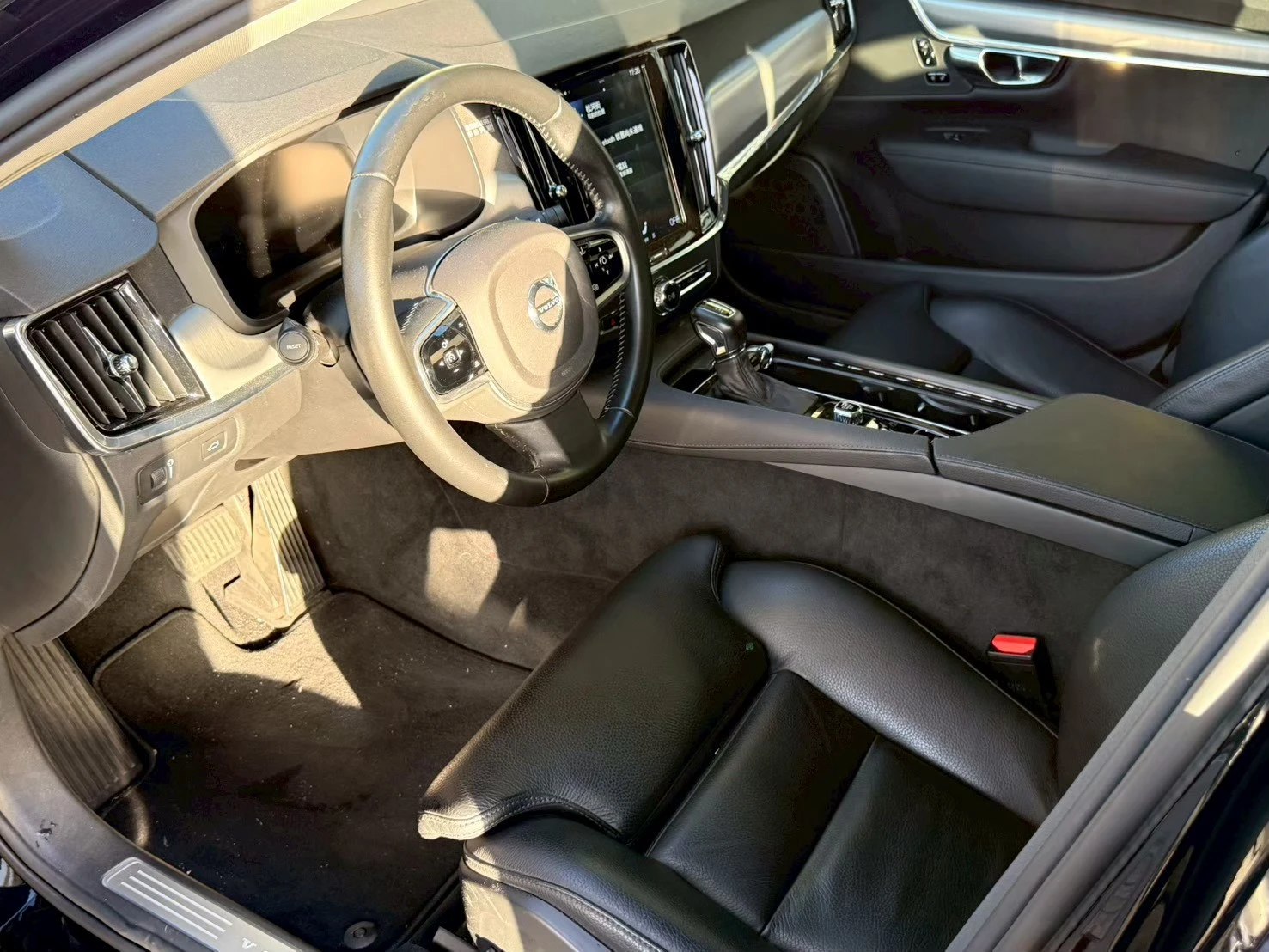 Volvo S90 T4