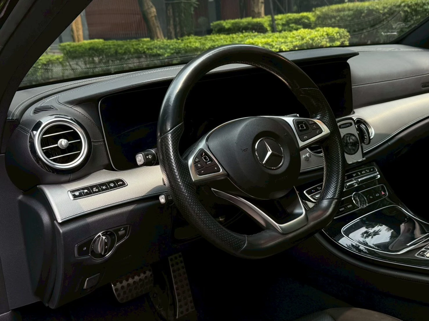 Mercedes-Benz E43 