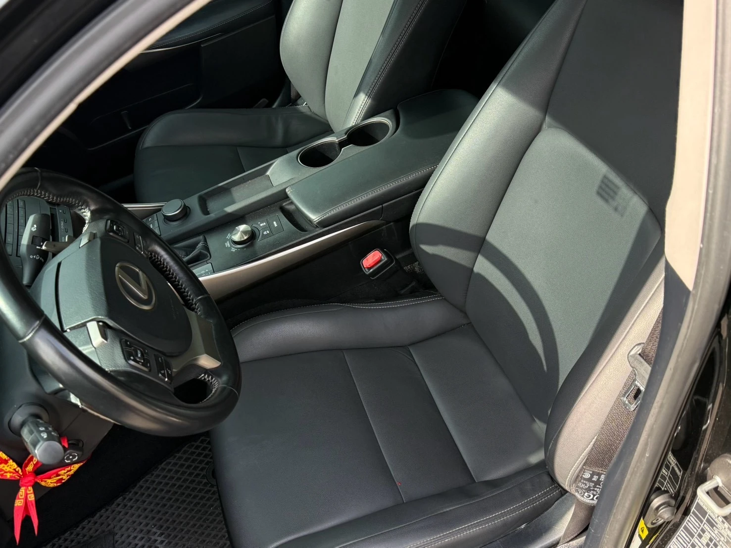 Lexus IS300