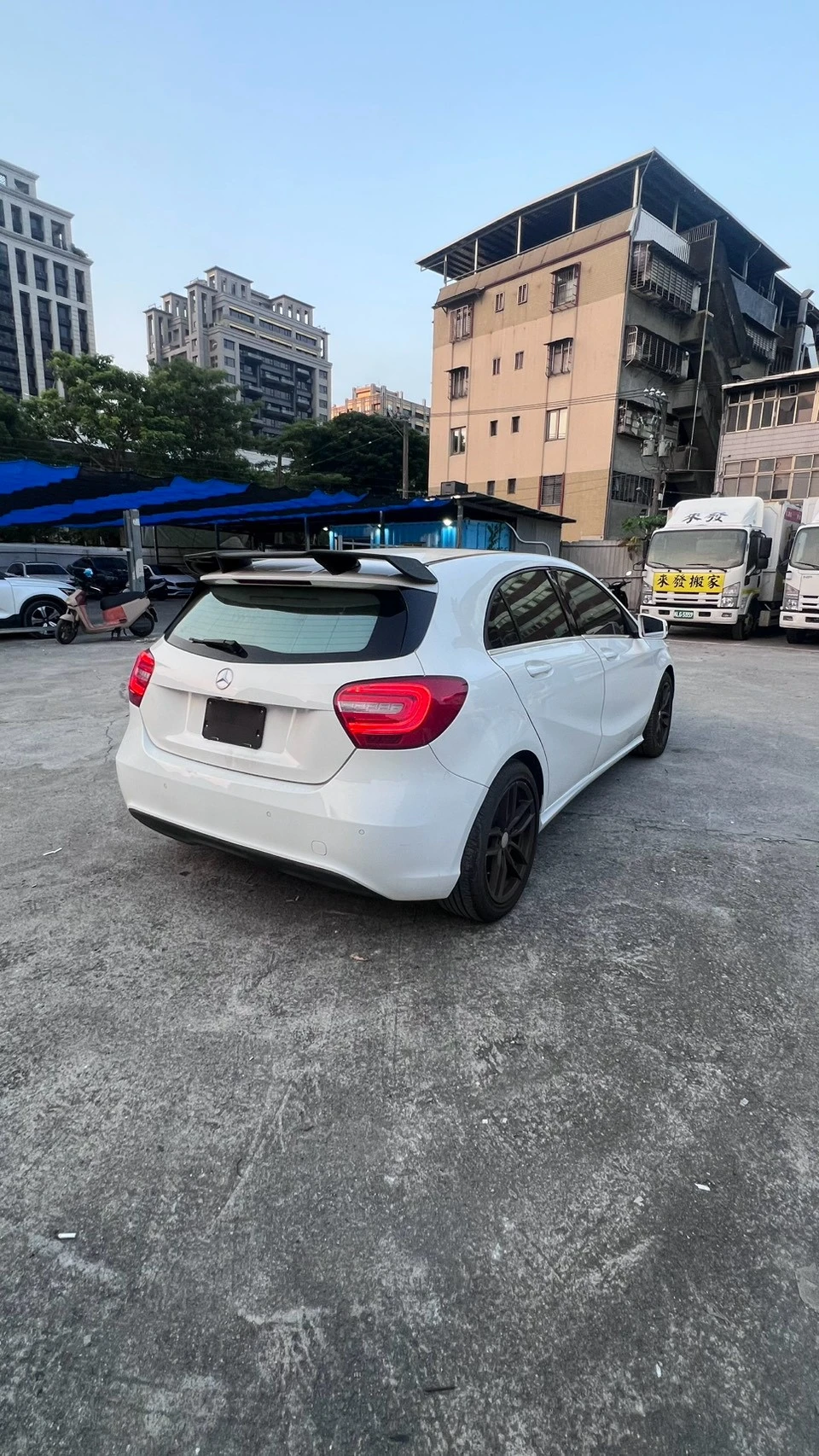 Mercedes-Benz A180