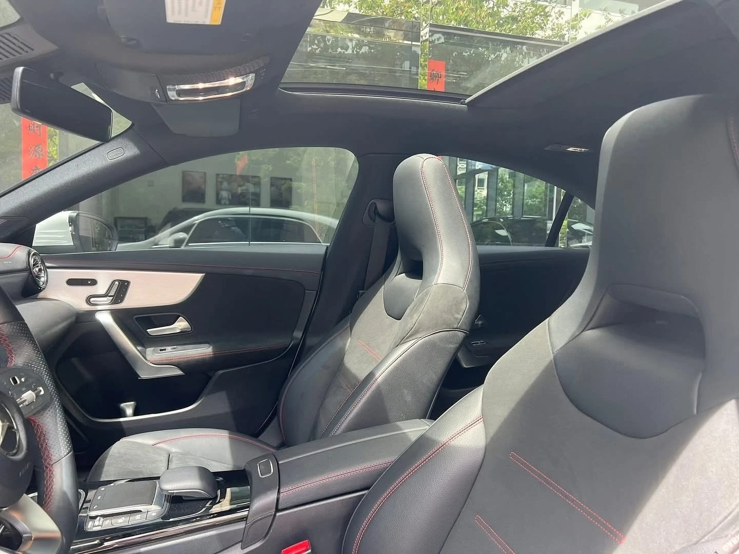 Mercedes-Benz CLA250