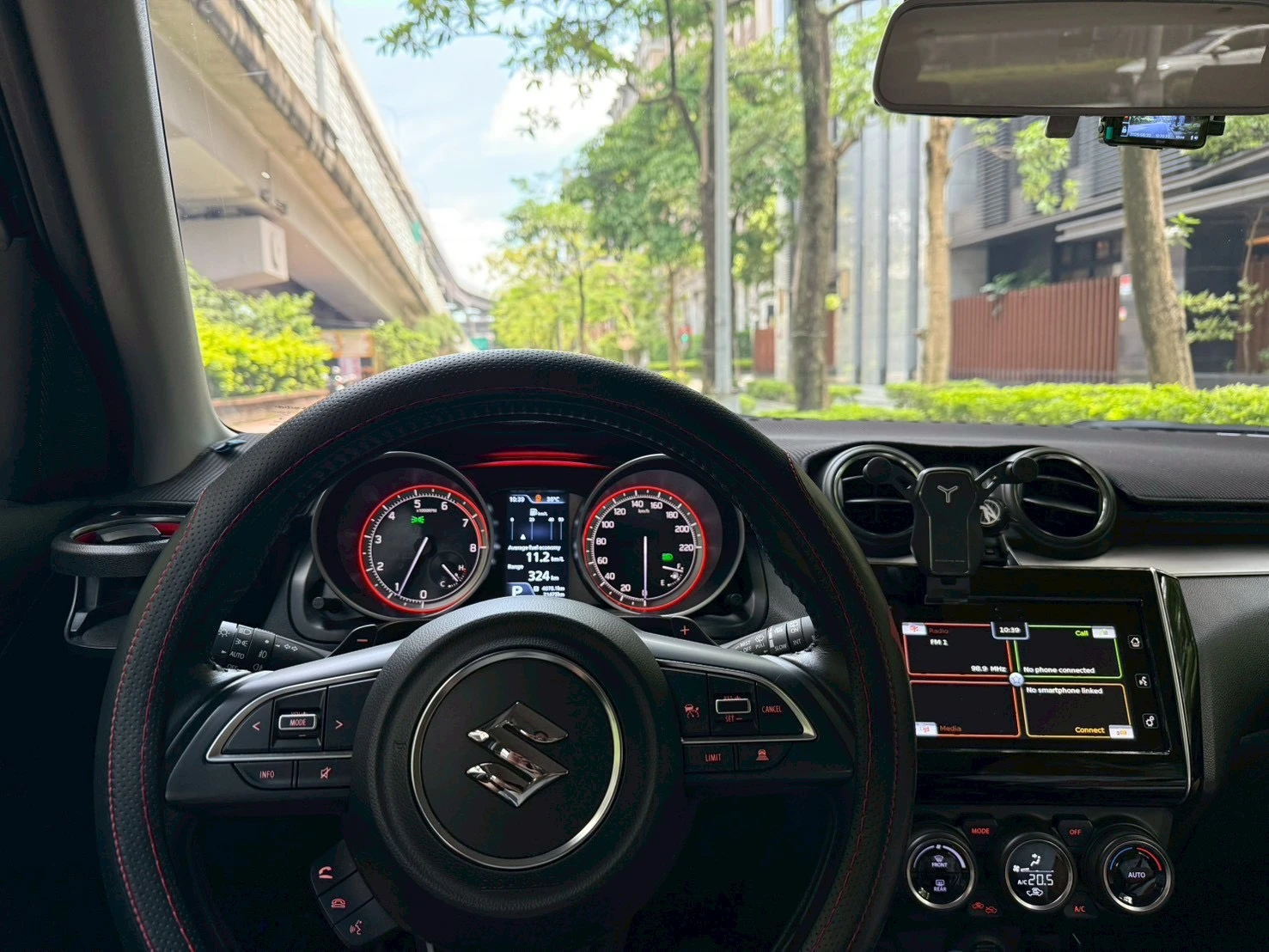 Suzuki Swift 