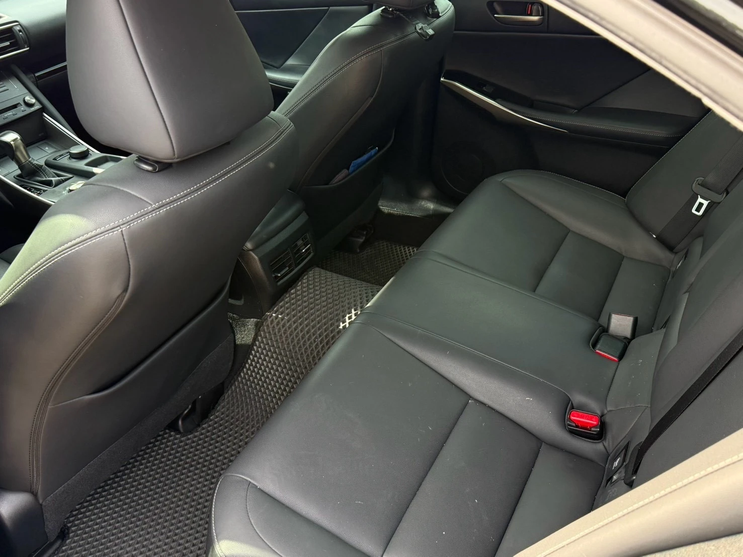 Lexus IS300