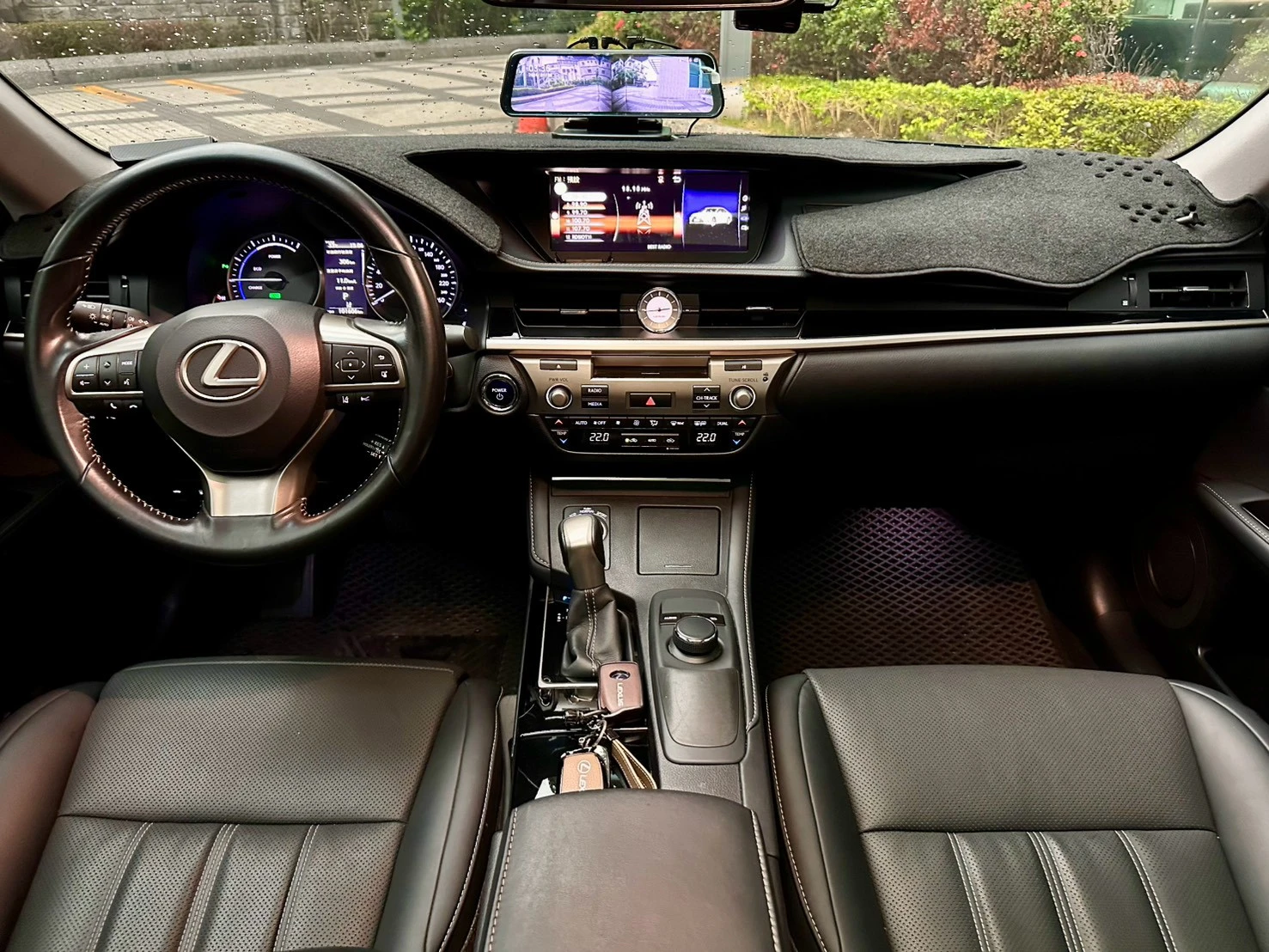 Lexus ES300h