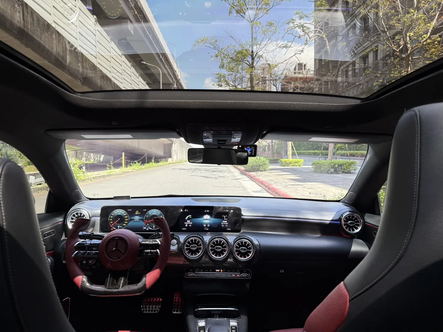 Mercedes-Benz CLA250 AMG