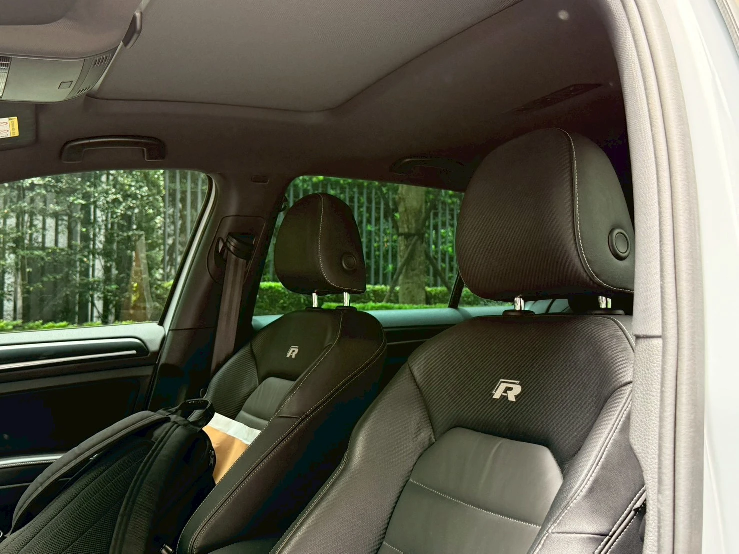 Volkswagen Golf R 