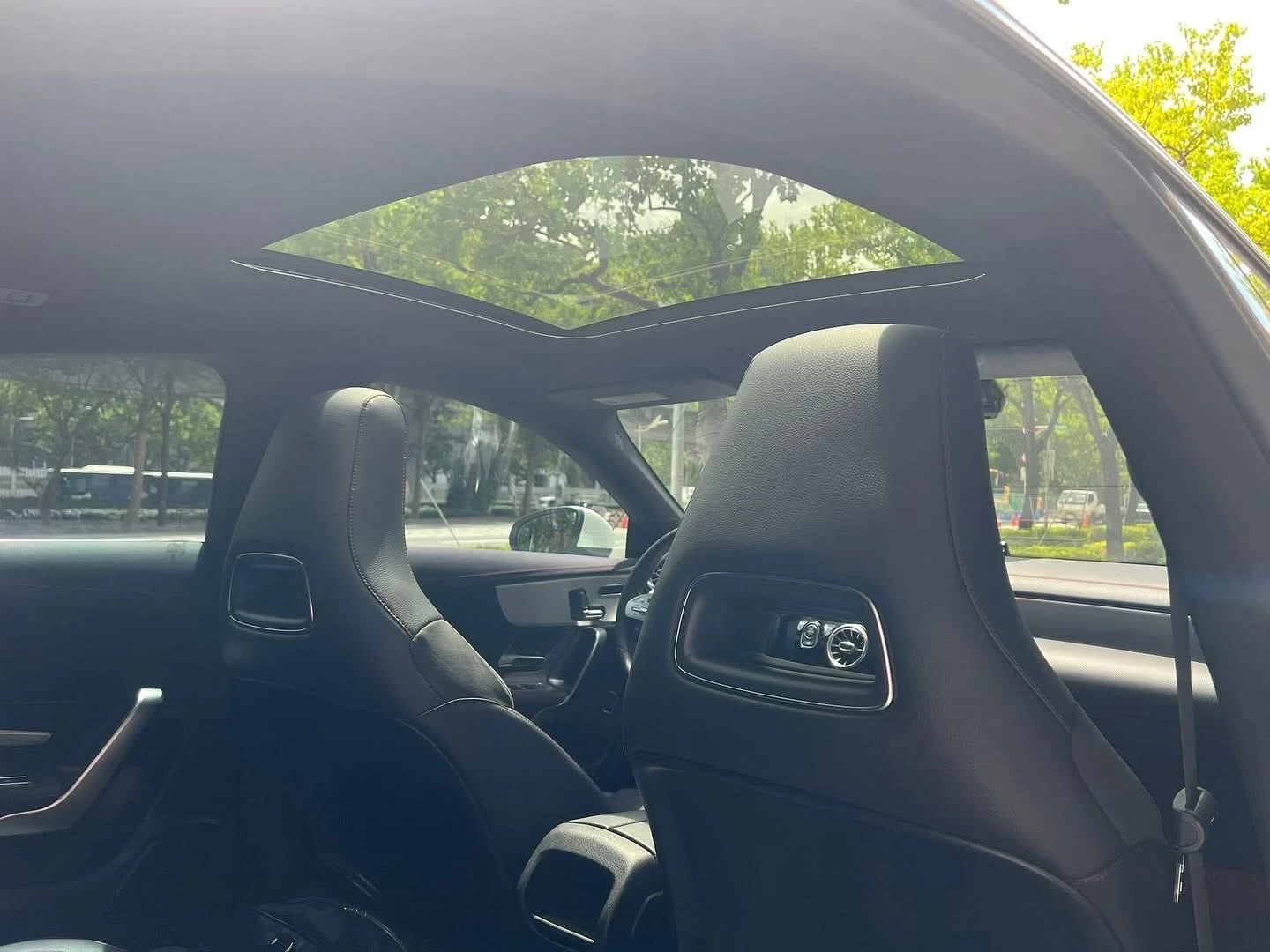 Mercedes-Benz CLA250