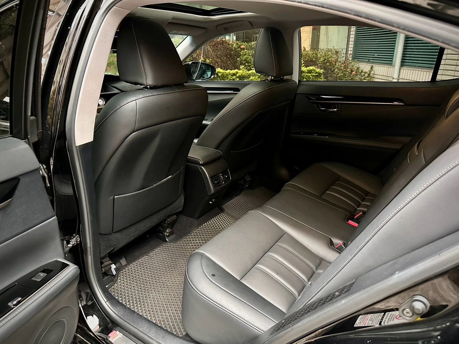 Lexus ES300h