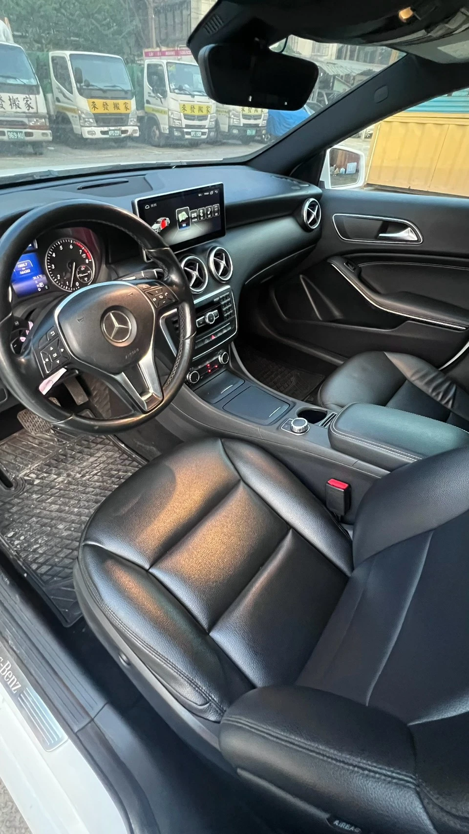 Mercedes-Benz A180