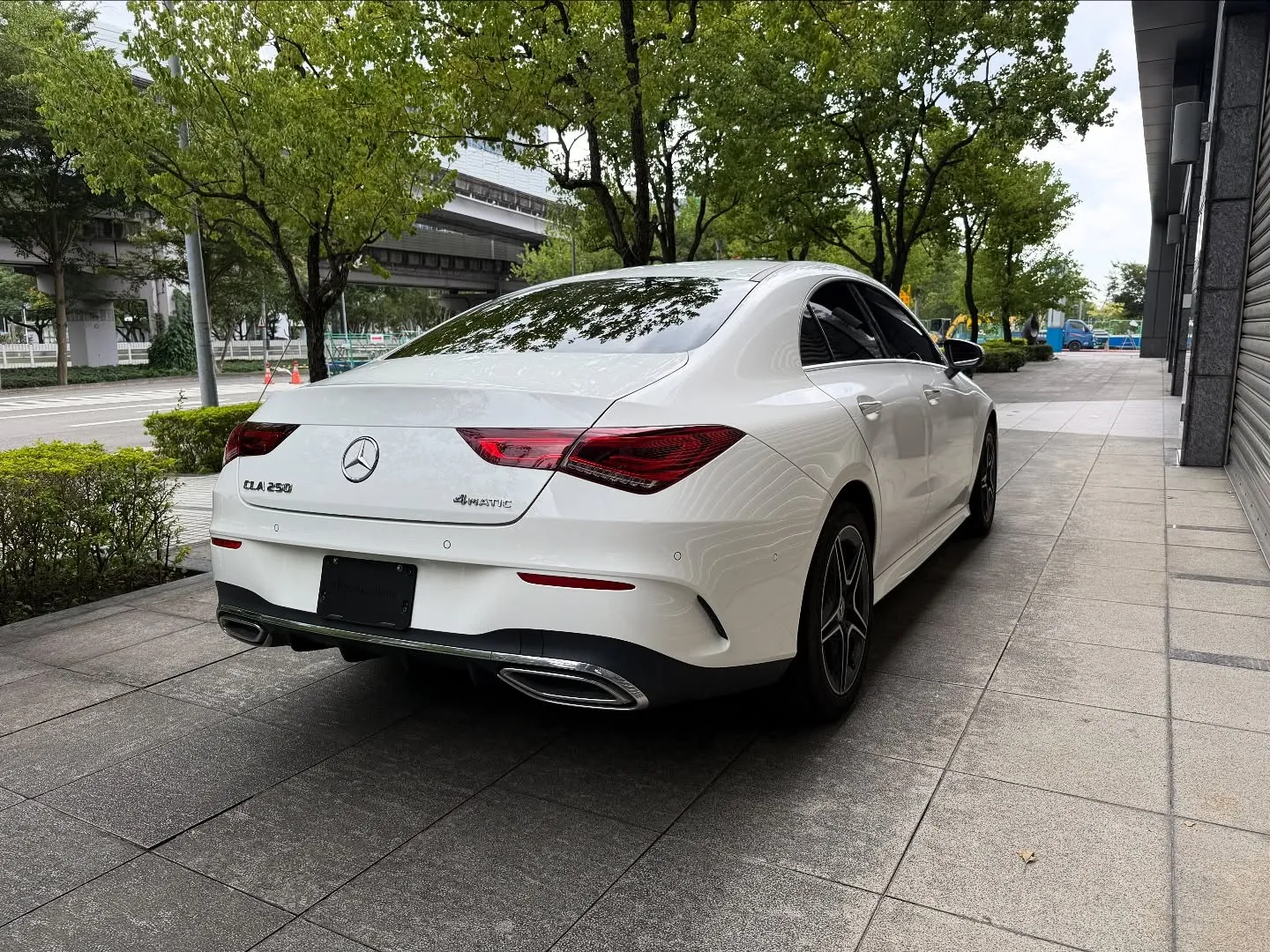 BENZ CLA250 AMG 4MATIC