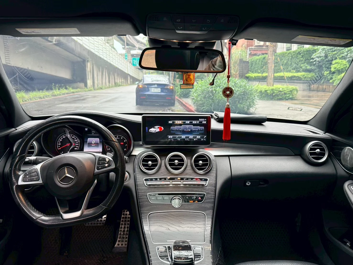 Mercedes-Benz C300 AMG