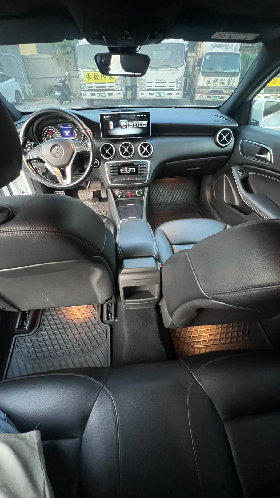 Mercedes-Benz A180