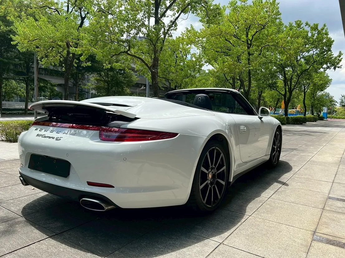 911 Carrera 4 Cabriolet