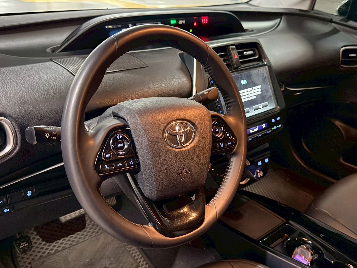 Toyota Prius PHV 