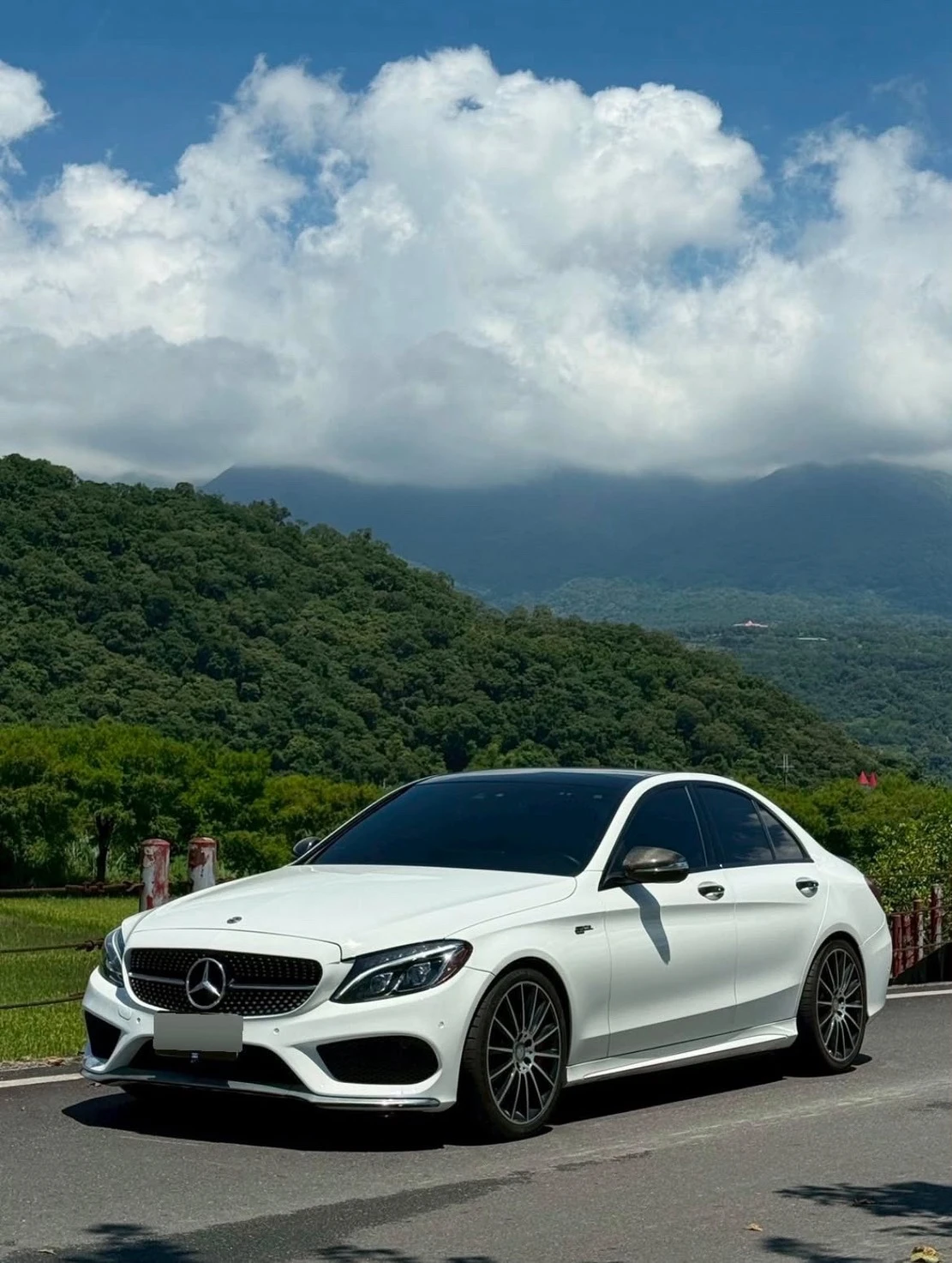 Mercedes-B