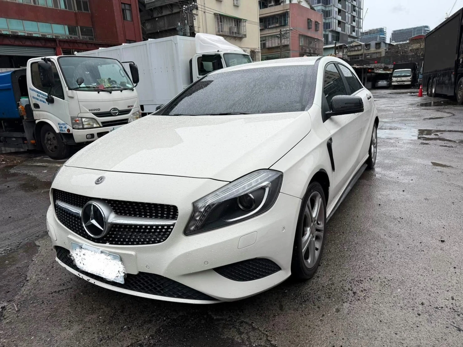 Mercedes-B