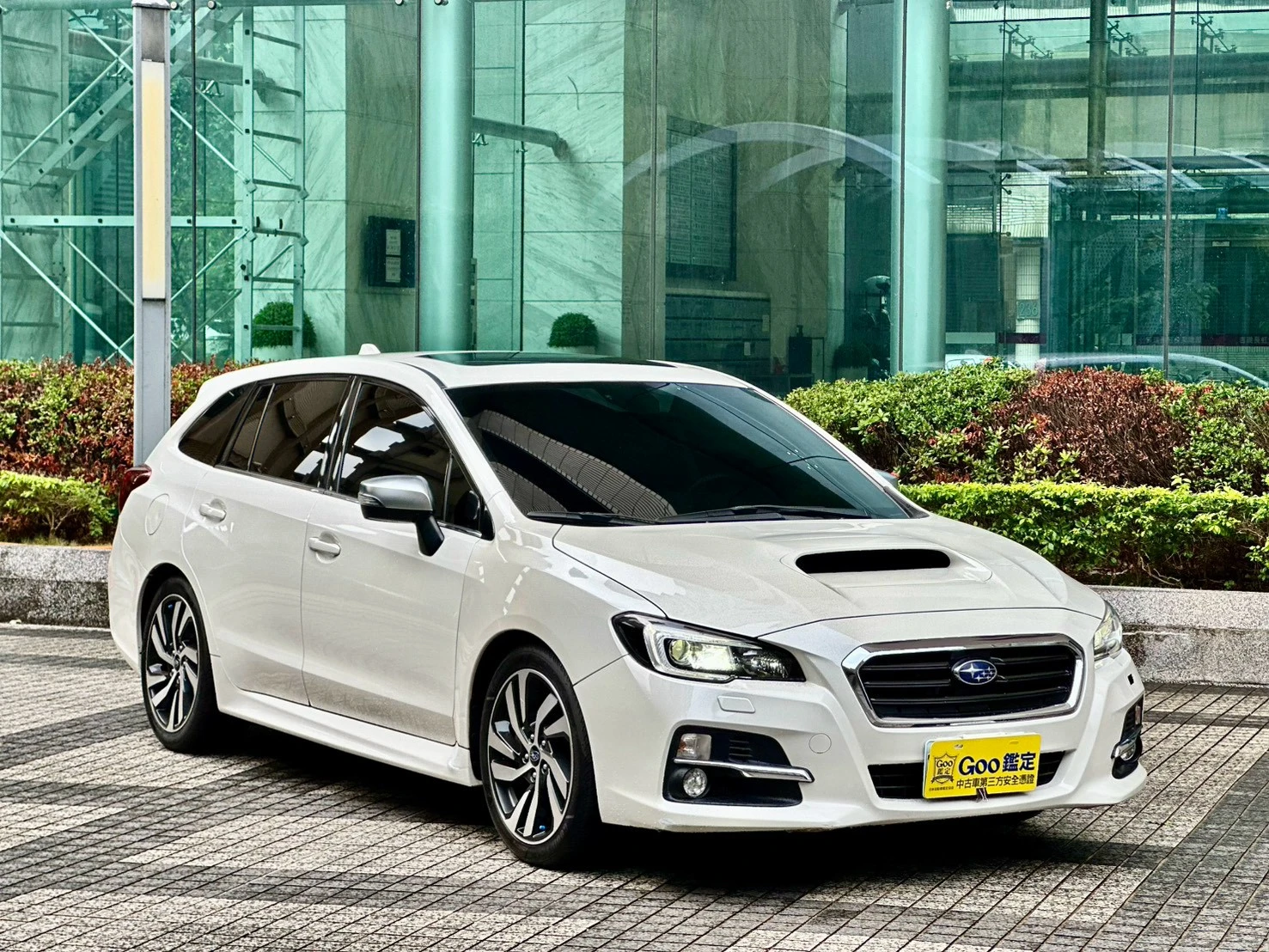 Subaru Lev