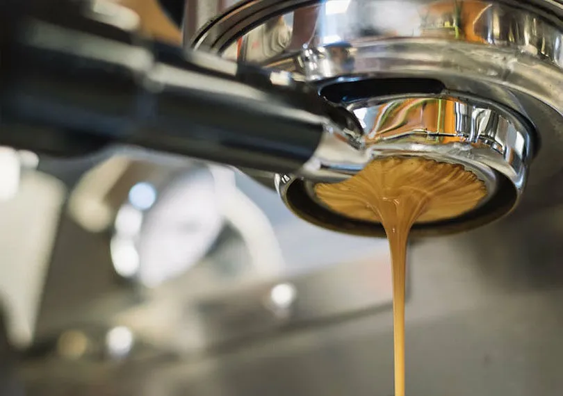 東鑫餐飲設備製造商，咖啡店營業選用咖啡機資訊