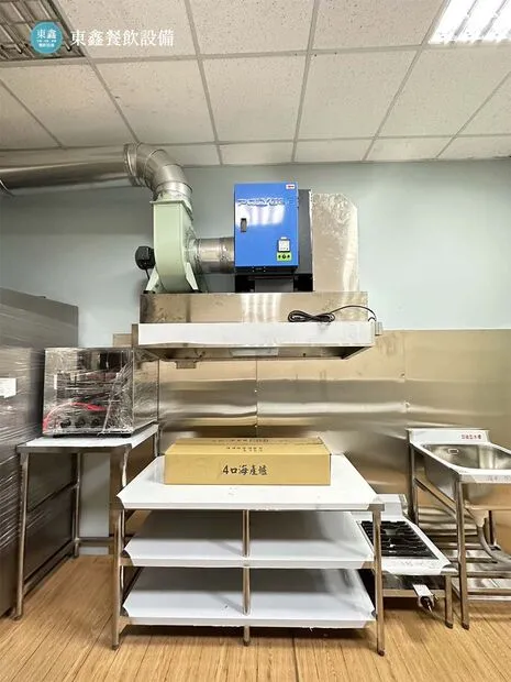 小廚房動線空間 油煙設備規劃 台中南屯餐飲設備規劃案例