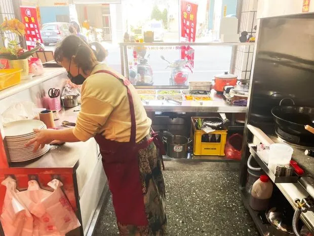 炒台靜電處理機家常便當店規劃實例