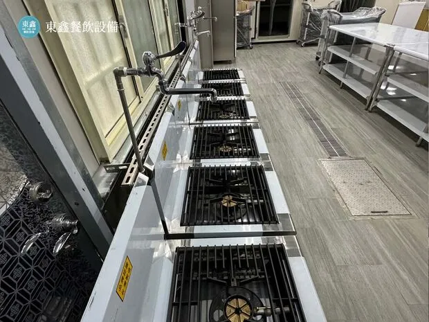 羊肉爐大型自助吧台訂製 廚房水槽 台中耀武羊威羊肉爐開店設備案例