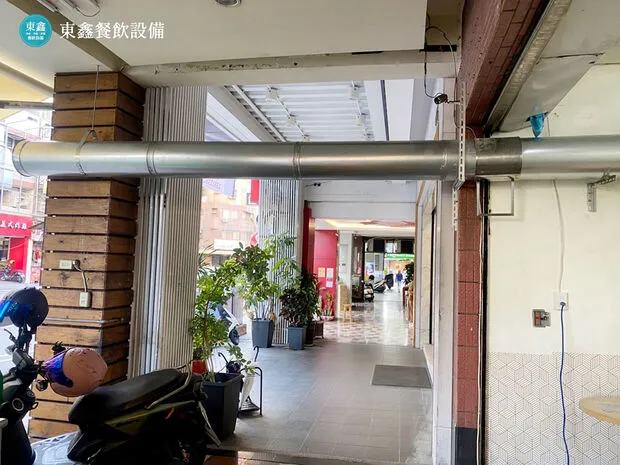 台中燒烤店落地型煙罩規劃 ㄚ將古法碳烤設備安裝案例