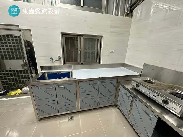 客製化灶台流理台設備 台中住家廚房規劃案例
