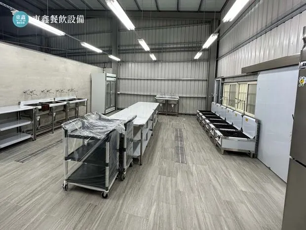 羊肉爐大型自助吧台訂製 廚房水槽 台中耀武羊威羊肉爐開店設備案例