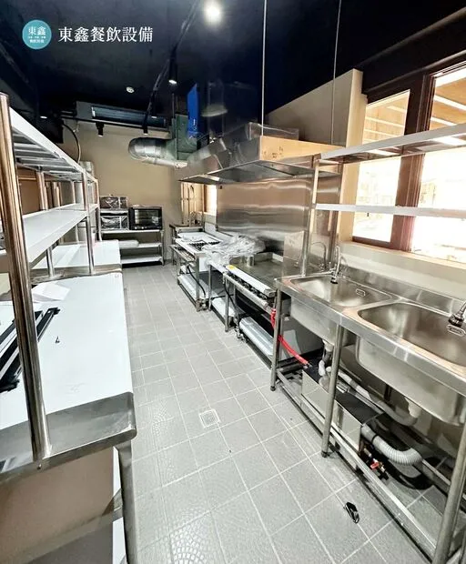 早午餐廚房動線設計 Solace Deli & Cafe 台中早午餐開店設備案例