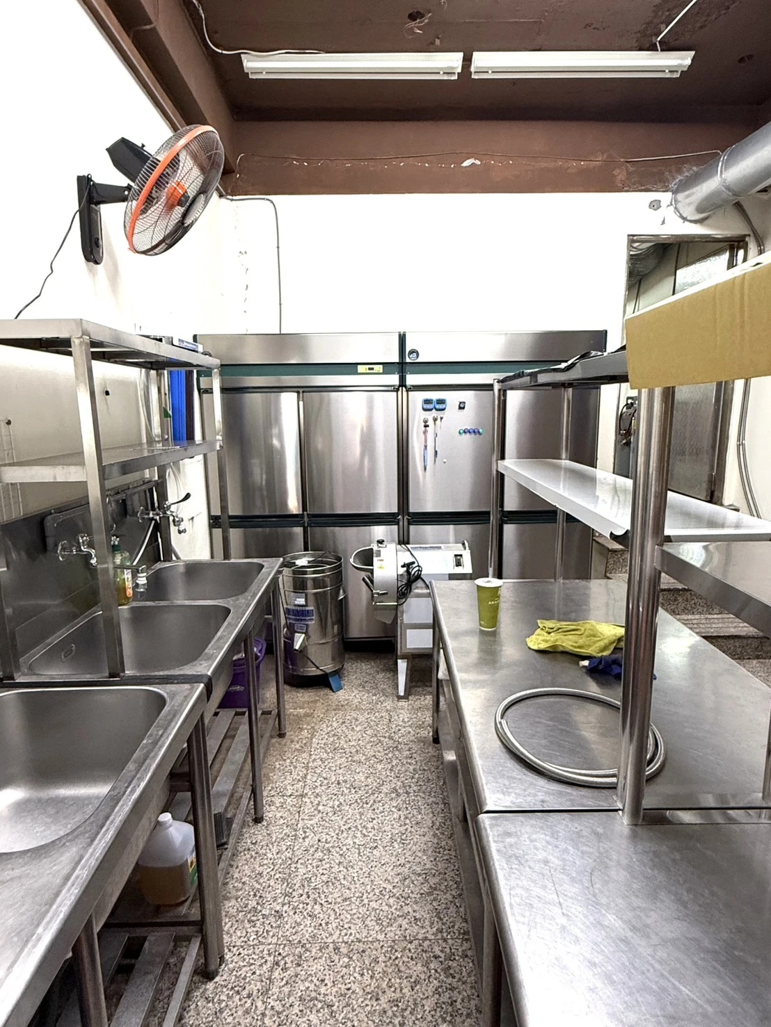 南屯路蔬食餐盒整體設備規劃
