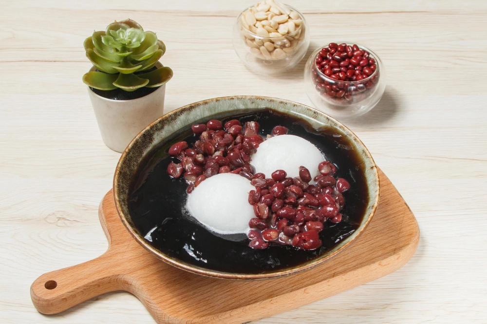 嫩仙草香蕉清冰+紅豆